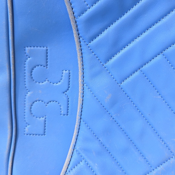 Tory Burch Blue Quilted Crossbody Bag - Picture 3 of 5